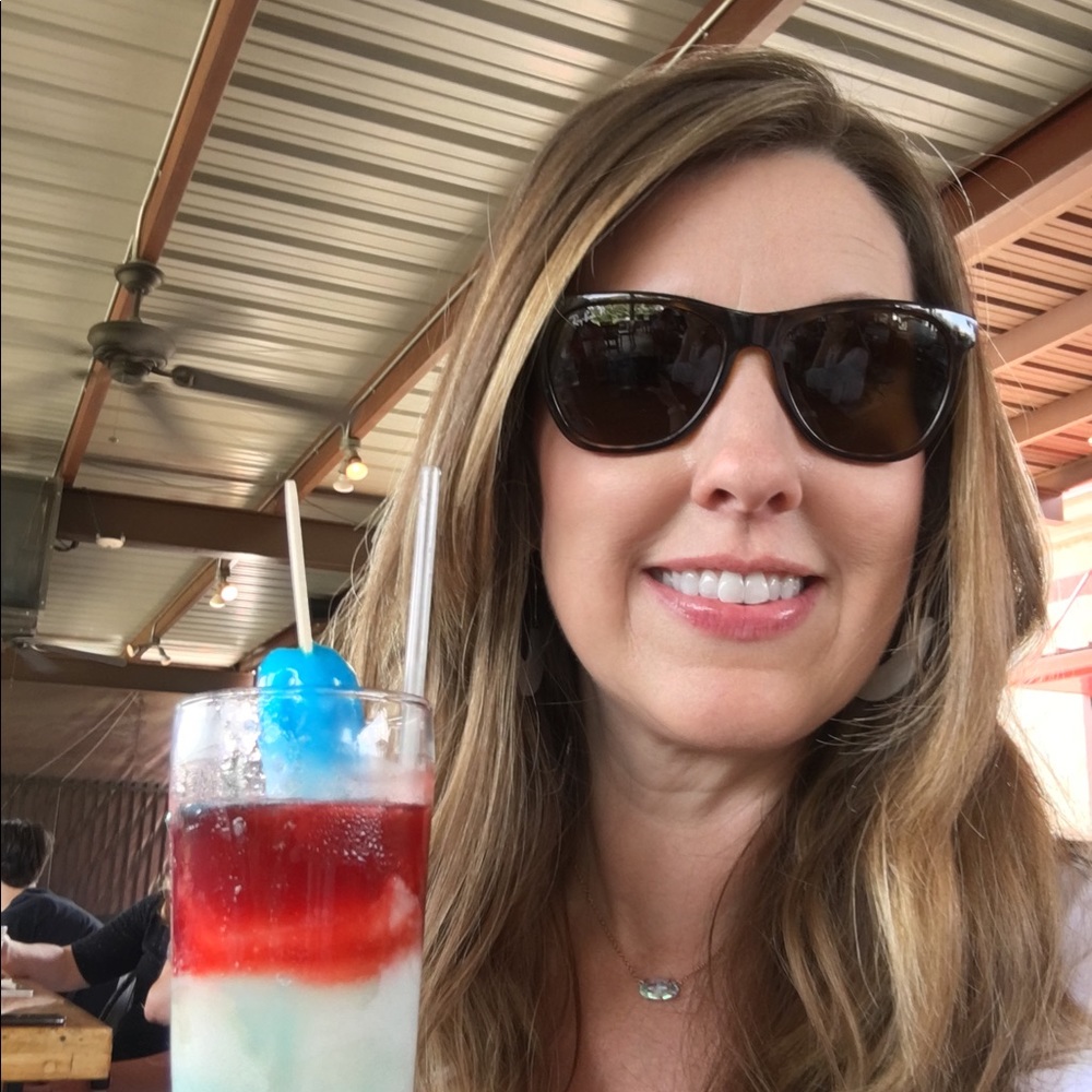 Meet your Posher, Layna